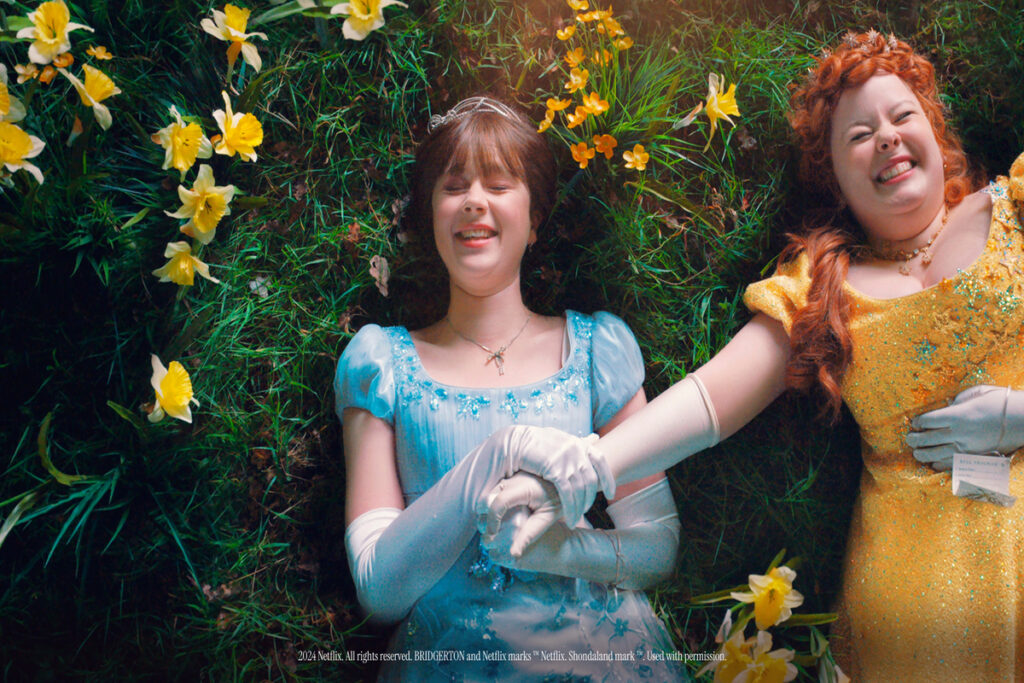 Louise Bridgerton et Penelope Featherington.