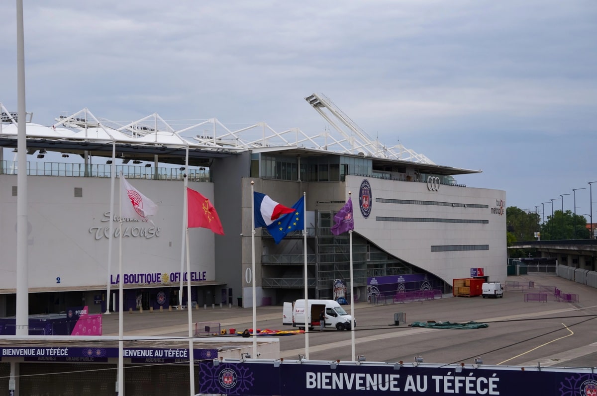 Football féminin : Toulouse Métropole ouvre le Stadium aux joueuses du TFC