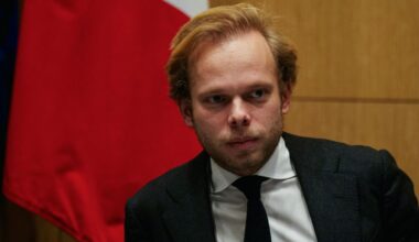 « C’est lunaire » : Charles Alloncle, le rapporteur de la commission d’enquête sur l’audiovisuel public, réplique à Nagui - Le Parisien