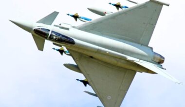 Face aux Etats-Unis et la Russie, la Grande-Bretagne injecte 525 millions d'euros pour rattraper 20 ans de retard sur ses chasseurs Eurofighter