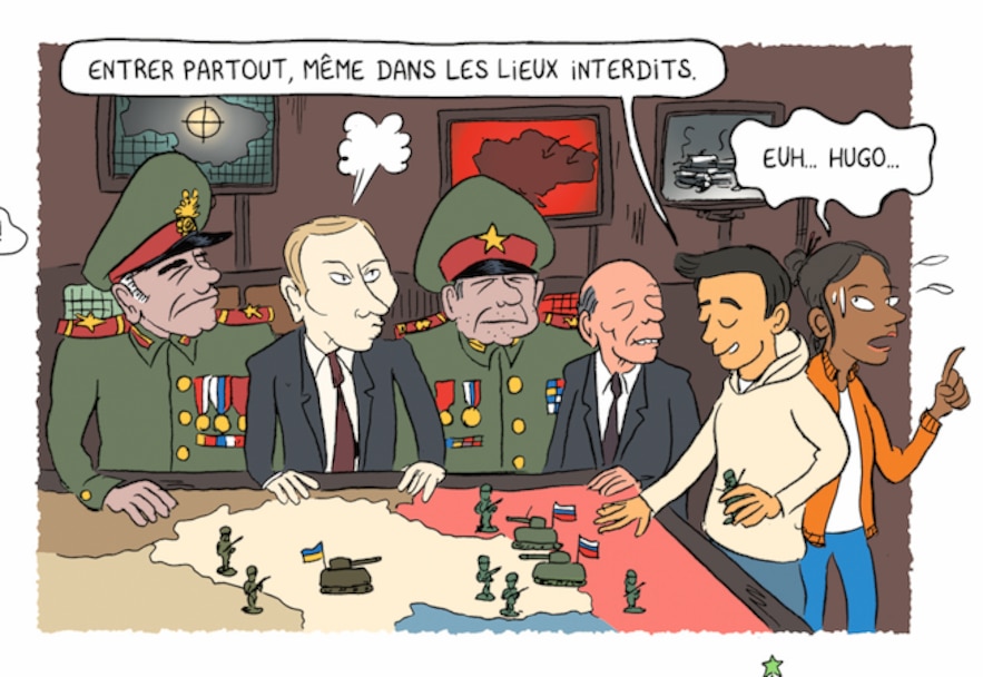 Une case de la bande dessinée "HugoDécrypte en Russie". On reconnait Vladimir Poutine (entre deux généraux russes) et Hugo Travers, en sweat-shirt blanc.