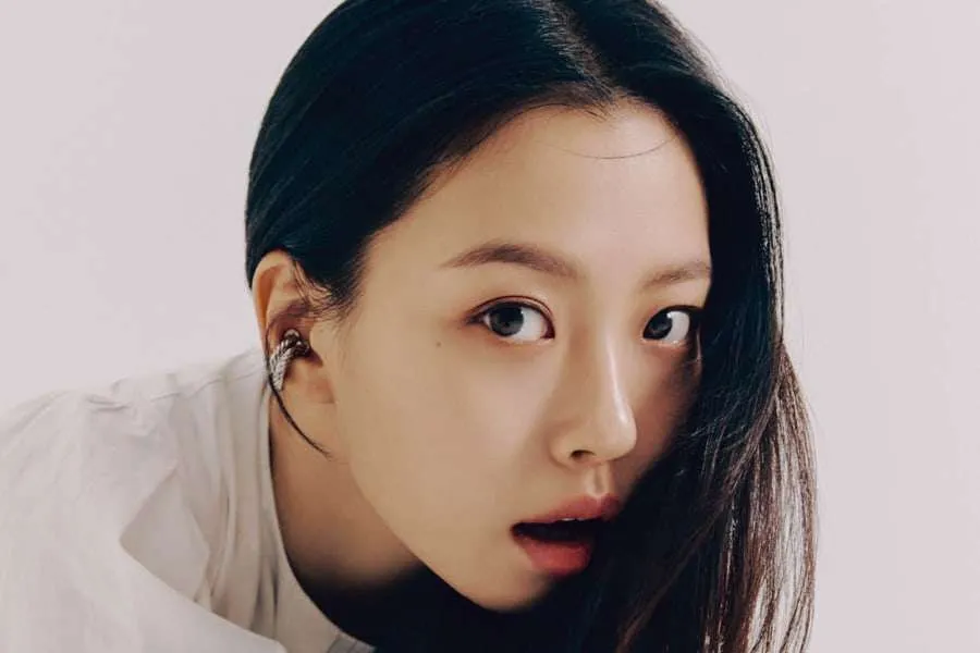 Go Min Si prise pour cible par des ARMYs après avoir choisi NewJeans plutôt que BTS