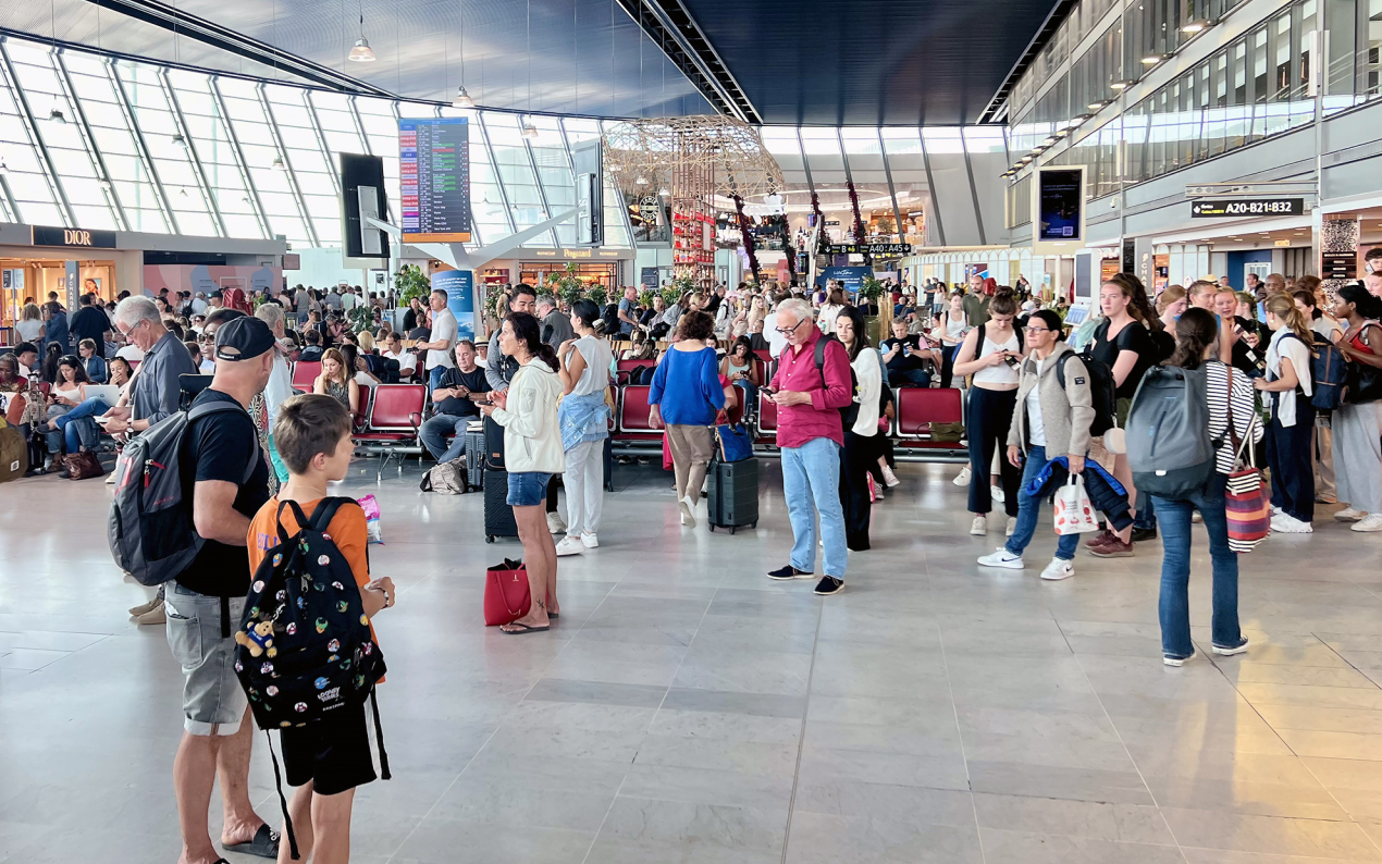 L’aéroport Nice Côte d’Azur dépasse les 15 millions de passagers en 2025