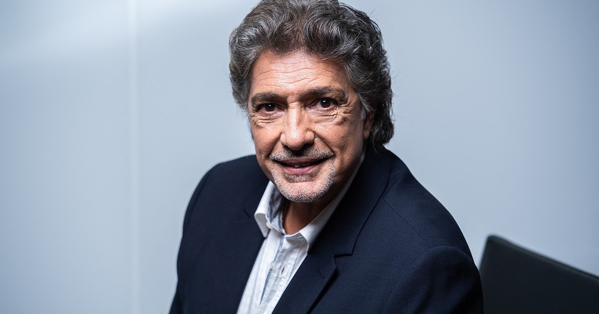 "Je me suis marié à 20 ans, j'avais déjà un enfant et personne n'en savait rien": pourquoi Frédéric François a longtemps dû cacher la femme de sa vie