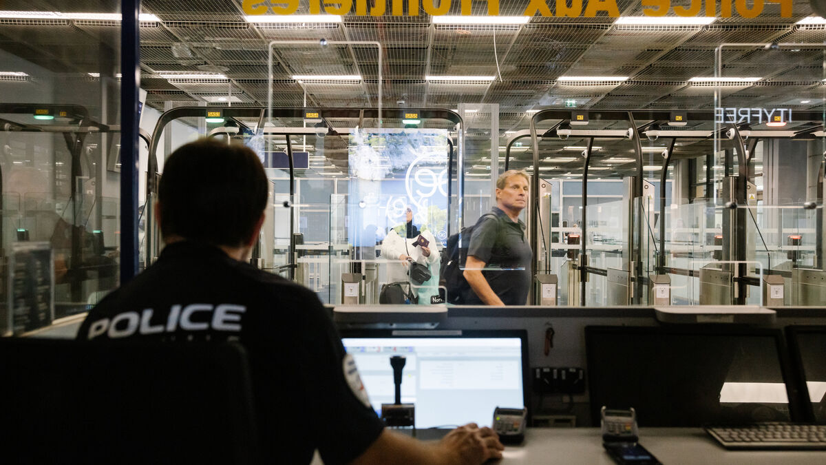 Ses collègues ont « découvert le corps » : probable suicide d’un policier avec son arme de service à la PAF de Paris