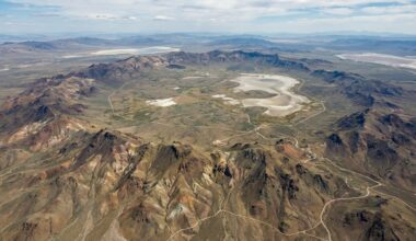 jusqu'à 40 millions de tonnes sous l'argile