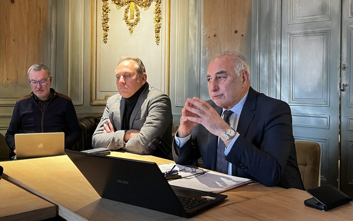 "En responsabilité", Képénékian veut porter la modération "jusqu'au bout"