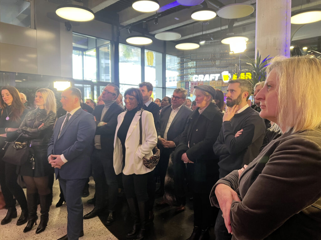 Union affichée à droite lors de la cérémonie des vœux avec au premier rang : Valerie Debord qui devrait prendre la 2e place sur la liste, et Nadine Morano pour LR et Philippe Guillemard, fraîchement nommé 