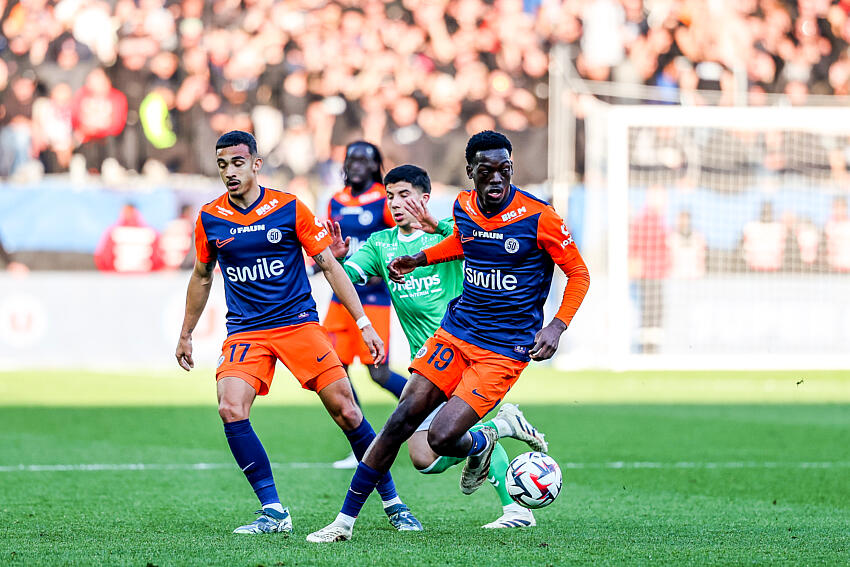 [Anciens] L’AS Saint-Etienne pense à Rabby Nzingoula au poste de milieu défensif