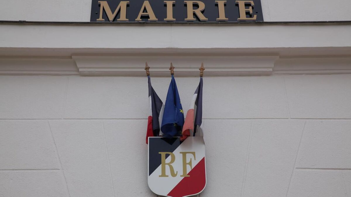 Municipales 2026 : après 49 années de mandat, il renonce à se présenter à la mairie de son village de Seine-Maritime