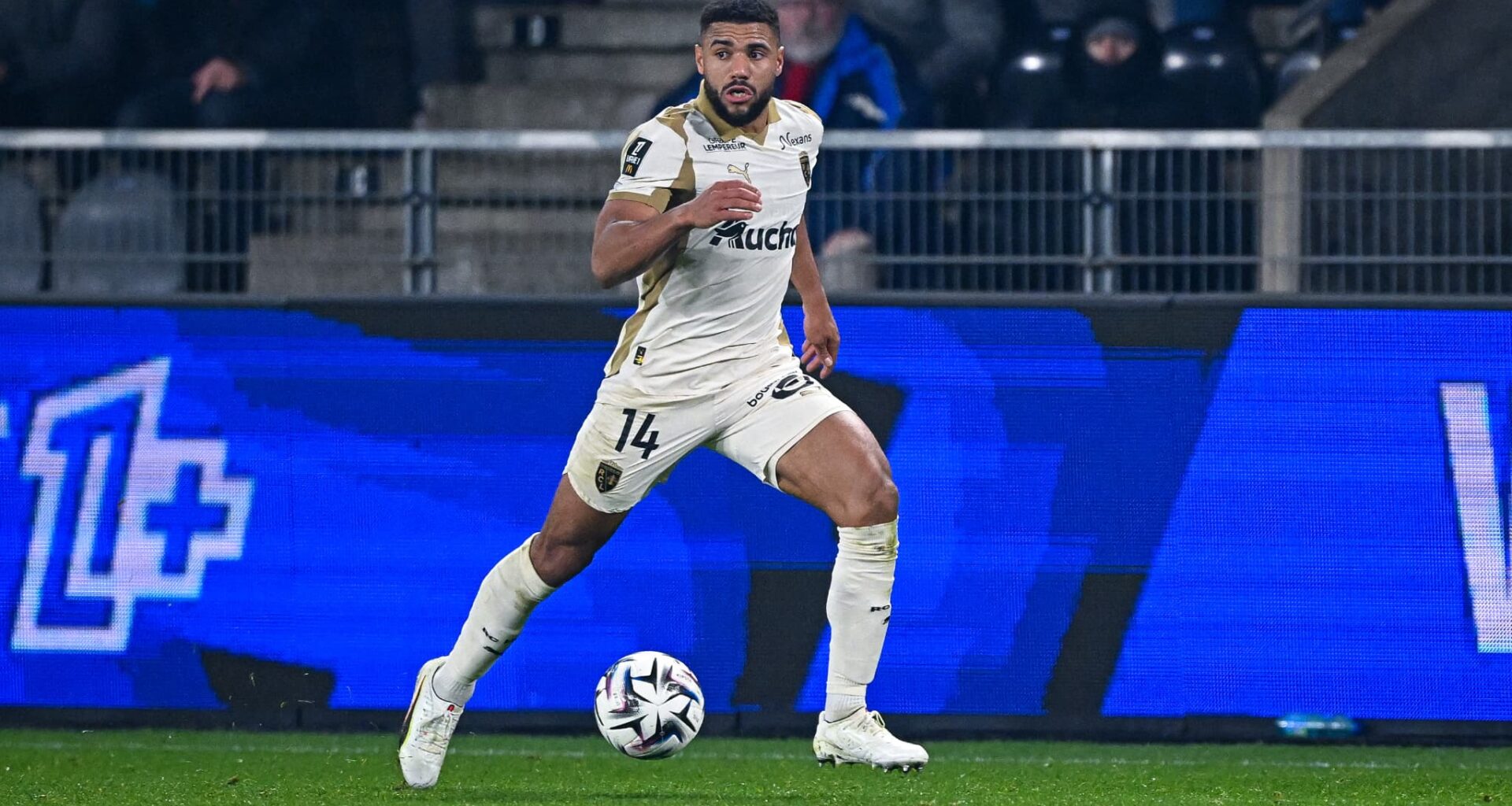 les Sang et Or font la course en tête mais Sochaux reste dangereux