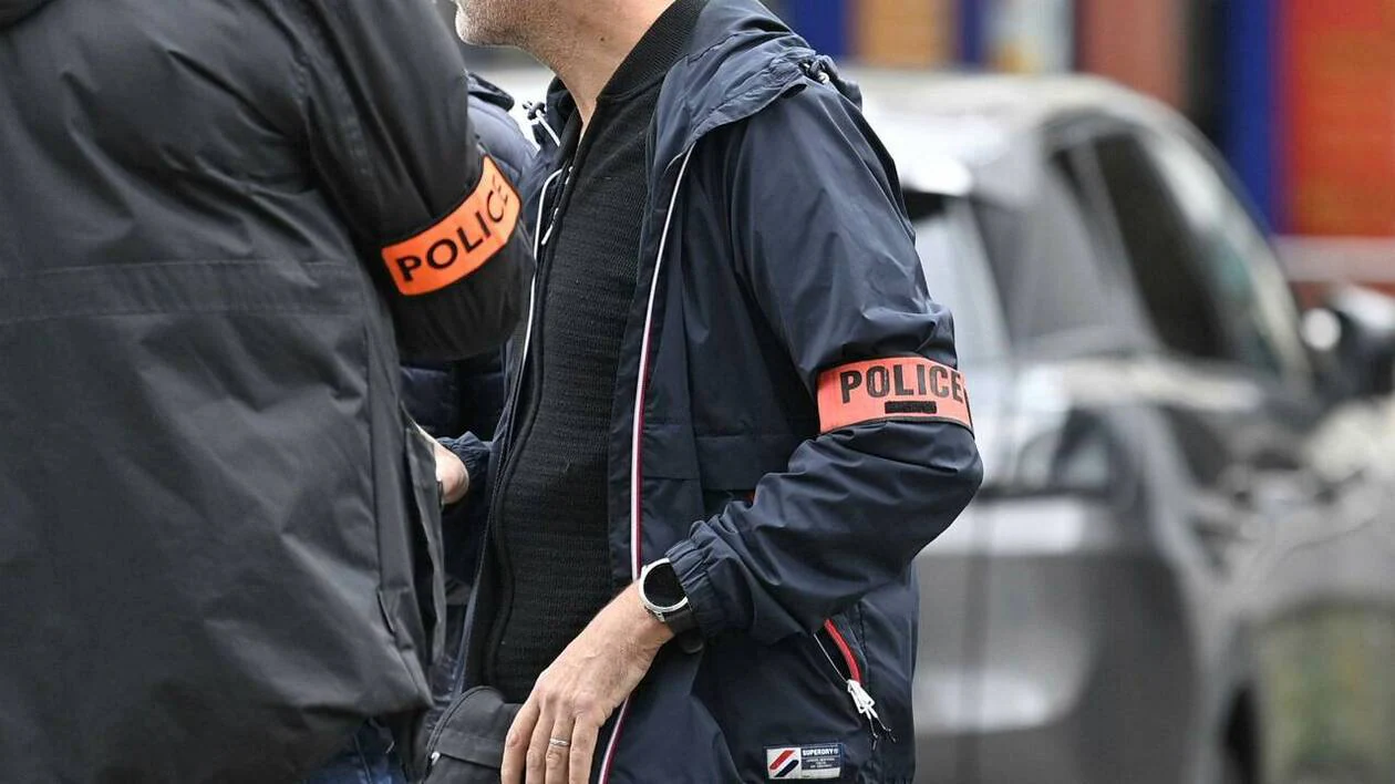 Les policiers du commissariat central de Nantes sont allés interpeller le retraité, âgé de 66 ans, à son domicile mercredi matin.