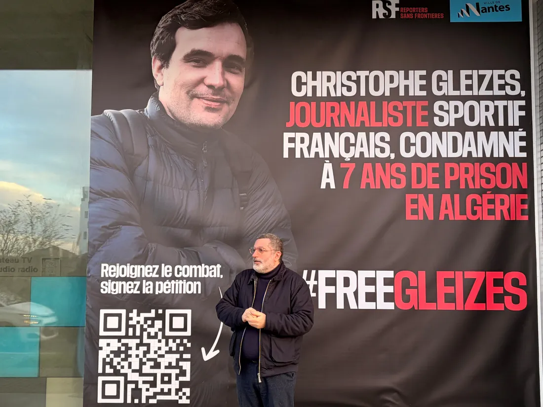 Affiche de soutien, avec Bassem Asseh