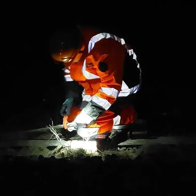 photo les agents de la sncf étaient à l’œuvre pour réparer la panne.  ©  sncf réseau