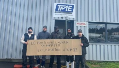 « On en a ras le bol » : cinq salariés de l’entreprise de transport TME, à côté de