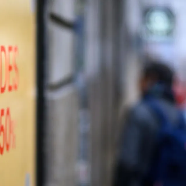 Des soldes pendant un épisode de neige et verglas. Presse Océan-Olivier Lanrivain photo des soldes pendant un épisode de neige et verglas. © presse océan-olivier lanrivain