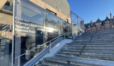 À Rennes, l’accès au Café des Champs libres le soir se complique pour les personnes à