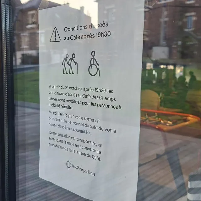 Il est demandé aux personnes voulant utiliser l’ascenseur « d’anticiper leur sortie » pour accéder au café des Champs libres après 19 h 30. Ouest-France photo il est demandé aux personnes voulant utiliser l’ascenseur « d’anticiper leur sortie » pour accéder au café des champs libres après 19 h 30. © ouest-france