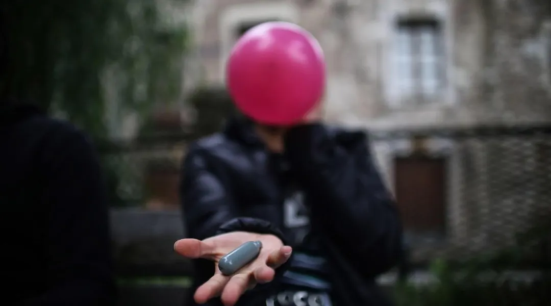 Vente et usage de protoxyde d’azote : comment ces communes de Loire-Atlantique ont décidé de