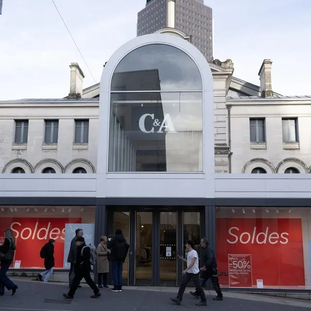 photo le magasin c&a, rue du calvaire ferme définitivement le 3 février 2026.  ©  photo presse océan nathalie bourreau