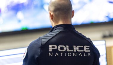 À Paris, une altercation après une bataille de boules de neige tourne à l’agression au couteau. Syspeo/SIPA