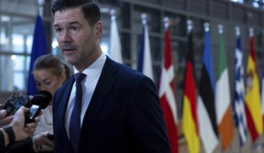 Le ministre suédois des Migrations, Johan Forssell, appelle l’Union européenne à faciliter le renvoi des ressortissants afghans déboutés du droit d’asile. Photo © Omar Havana/AP/SIPA