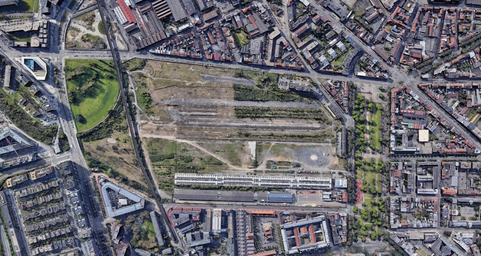 À Lille, les candidats s’opposent à nouveau sur l’aménagement de la friche Saint‐Sauveur