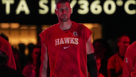 Quand Kristaps Porzingis fait les yeux doux à la NBA Europe