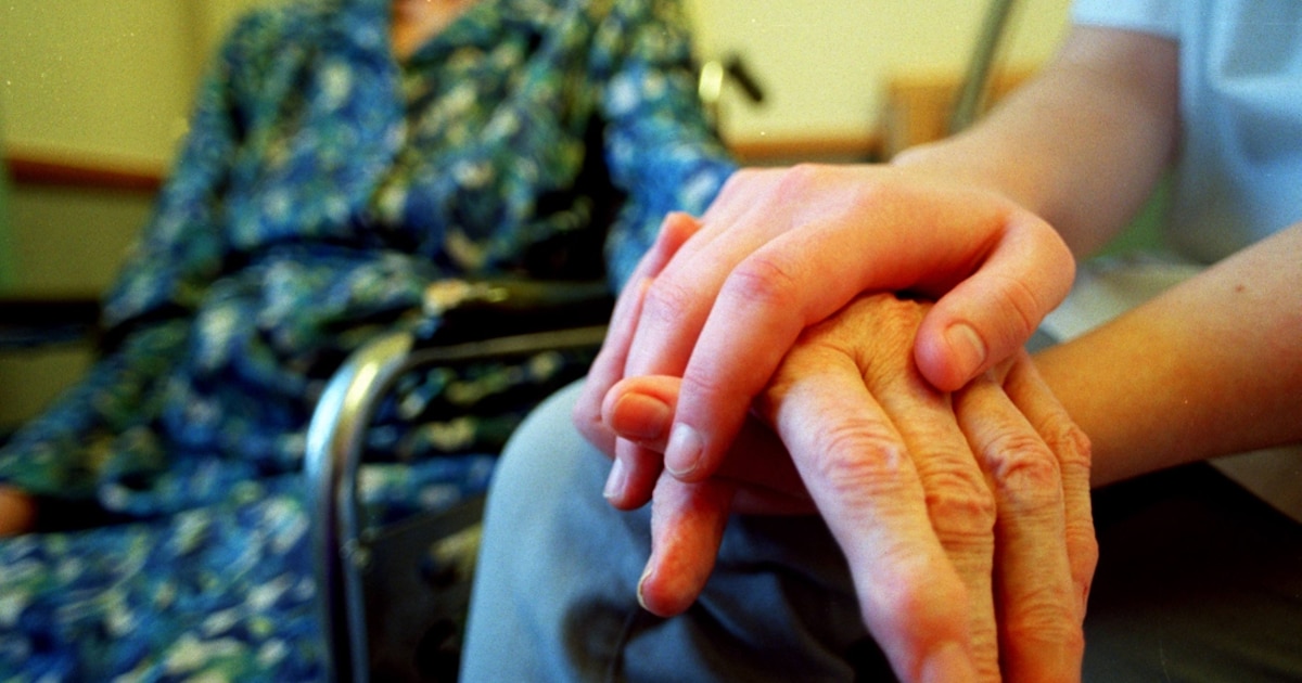 Une piqûre au doigt pourrait rendre le dépistage précoce de l'Alzheimer plus accessible : "Les résultats préliminaires indiquent un potentiel clair"