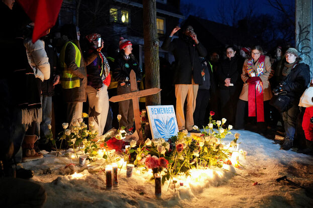 Une veillée organisée après la mort de Renee Nicole Good, à Mineeapolis, le mercredi 7 janvier 2026. REUTERS/Tim Evans