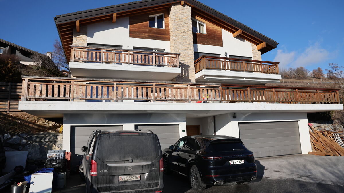 « On ne les voit que dans les journaux » : depuis l’incendie de Crans-Montana, les Moretti sont devenus des fantômes