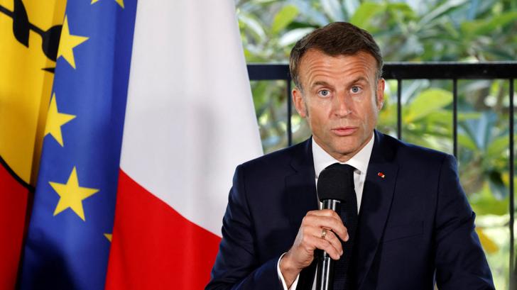 Emmanuel Macron, en mai 2024 en Nouvelle-Calédonie. 