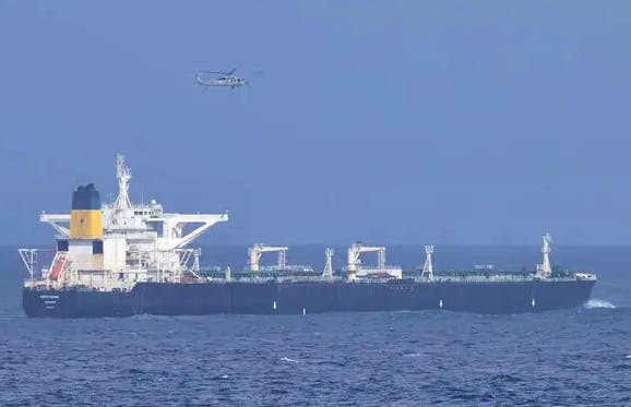 Le Bella 1 a été rebaptisé Marinera et bat désormais pavillon russe. Le Bella 1 a été rebaptisé Marinera et bat désormais pavillon russe.