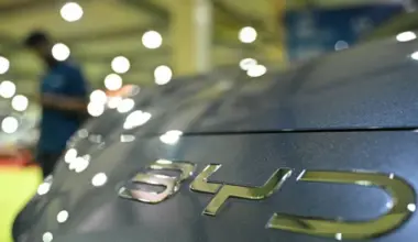 Recul des ventes de Tesla en 2025, devancé par le constructeur chinois BYD