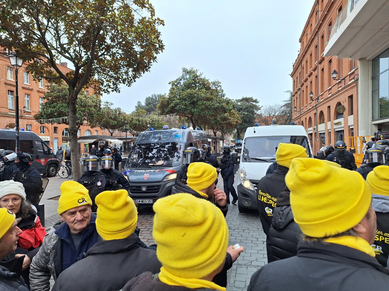 indignation après la manifestation à Toulouse