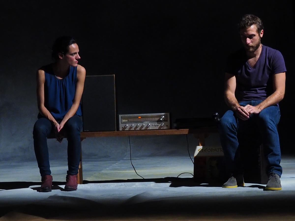 « Antoine et Cléopâtre », un peu du texte de Shakespeare, de l'esprit de Godard, de la BO du péplum de Mankiewicz.