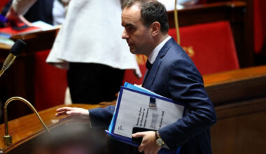 France-Lecornu active le 49.3 sur la partie "recettes" du PLF - 20/01/2026 à 23:43