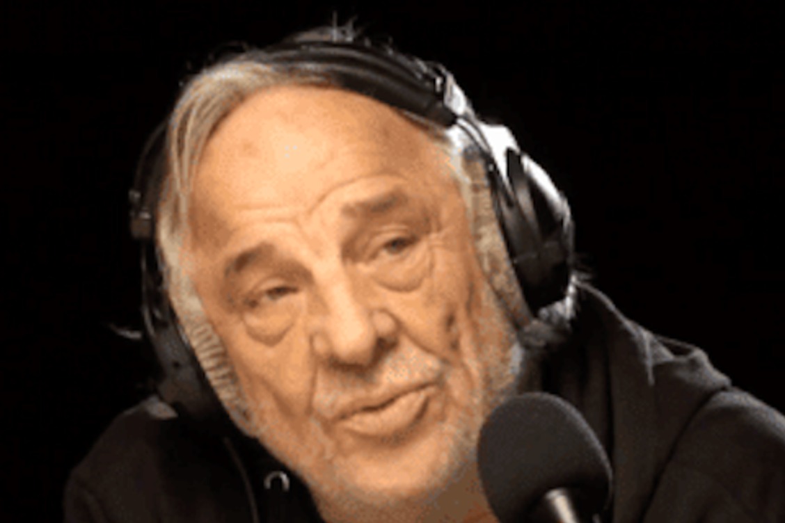 Au cinéma Six n’étoiles, l’ancien journaliste de France Inter Daniel Mermet présente ce mercredi soir un documentaire sur l’histoire des États-Unis