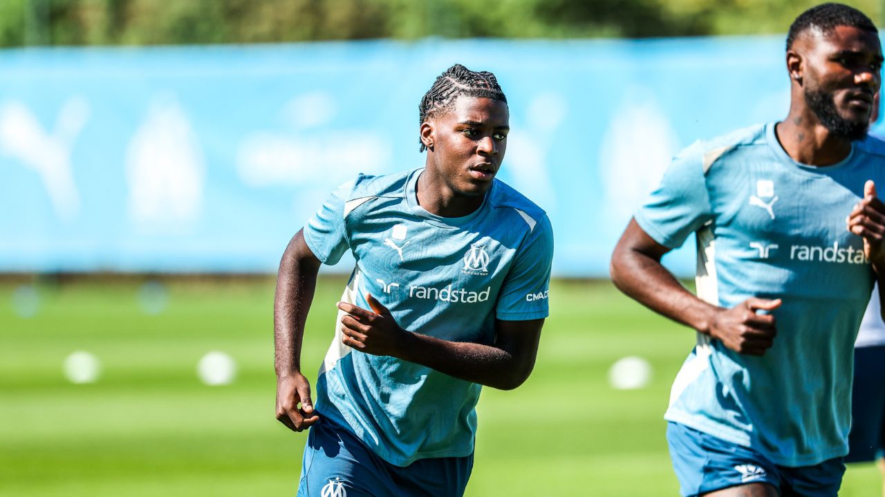 Après Robinio Vaz, ça se précise pour Darryl Bakola