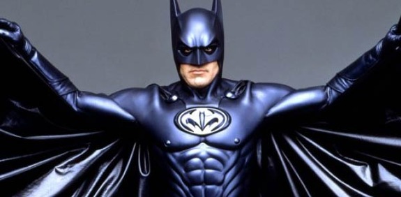 Batman & Robin : bat nipples