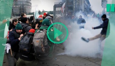 Devant le Parlement européen, des heurts entre agriculteurs en colère et forces de l’ordre