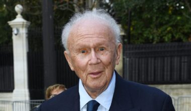 Philippe Bouvard presque sourd : cette célèbre humoriste qui est l’une des dernières à lui rendre visite