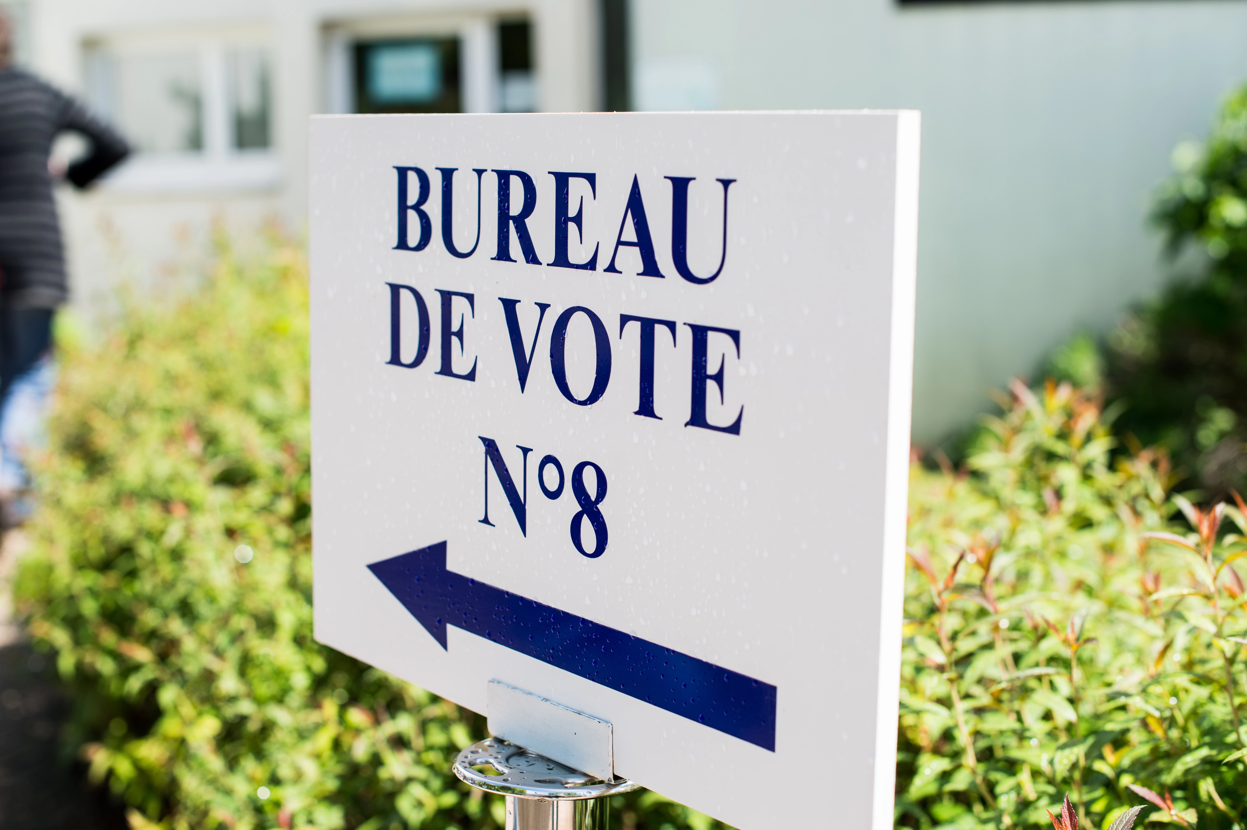Une fois connecté·es, vous trouverez l'adresse et le numéro de votre bureau de vote.