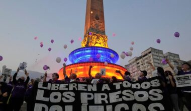 EN DIRECT, Venezuela : un « nombre important » de prisonniers politiques, y compris des étrangers, vont être libérés, selon le président du Parlement - Le Monde.fr