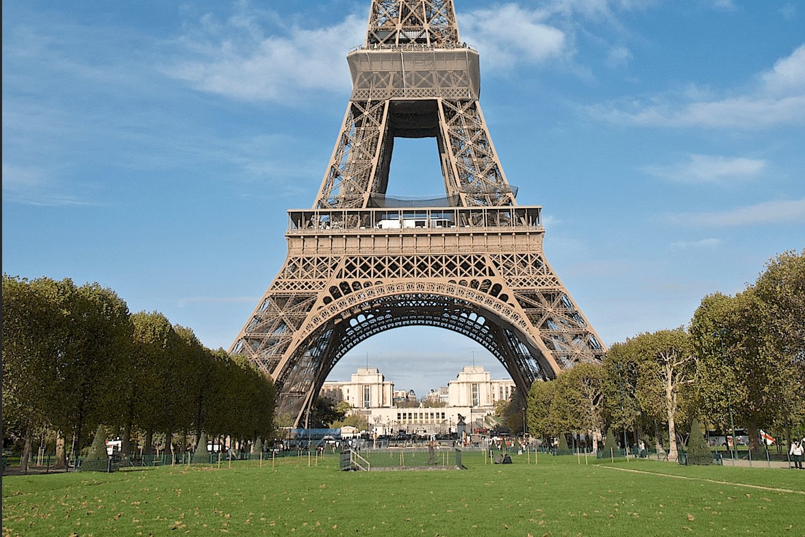 Municipales 2026 à Paris  : pourquoi Rachida Dati veut fermer le Champ-de-Mars