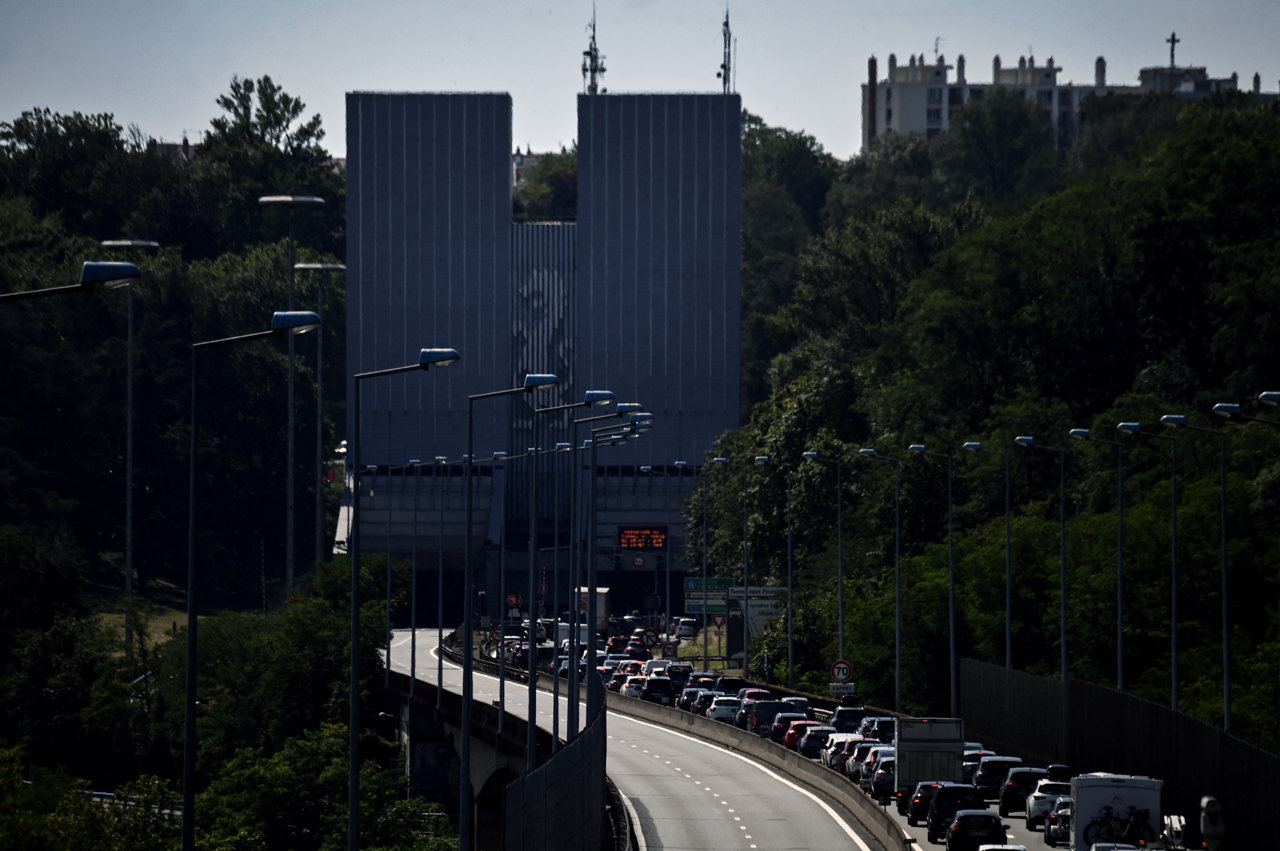 coût, utilité, péage... Le projet de méga-tunnel d'Aulas pose question