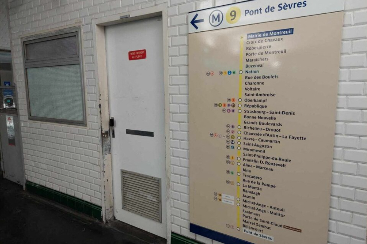 A Paris, un jeune mineur poignardé à deux reprises dans le dos est en urgence absolue