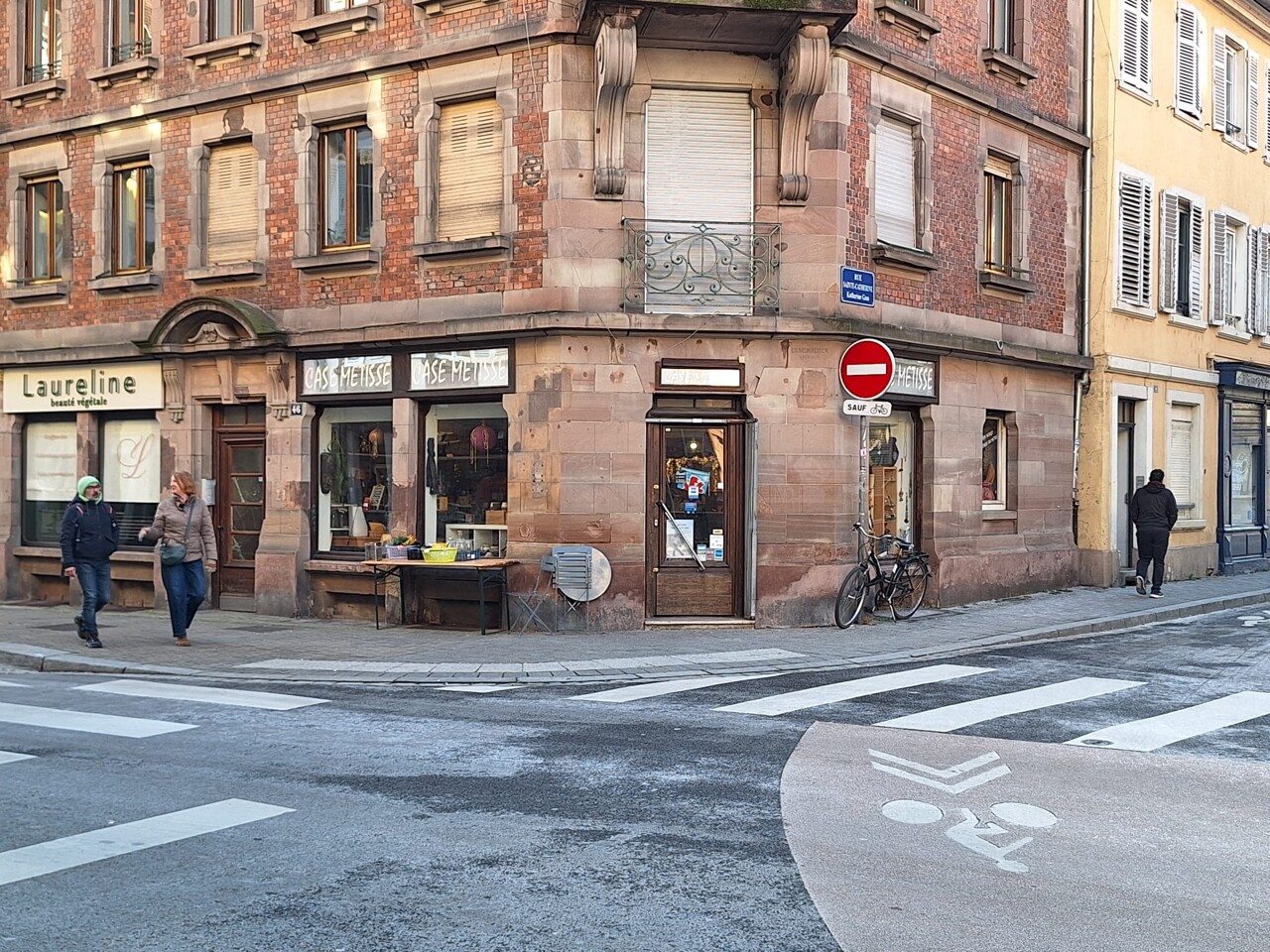 avant sa fermeture définitive, cette boutique liquide tout son stock vendredi et samedi