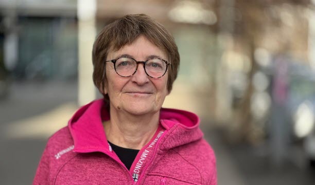 Catherine Brun, enseignante à la retraite de 68 ans, sera la tête de la liste Lutte ouvrière à Grenoble pour les élections municipales de mars prochain. Photo Le DL/Albane Pommereau
