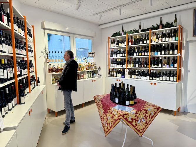 Caviste tournée généraleIMG_1400